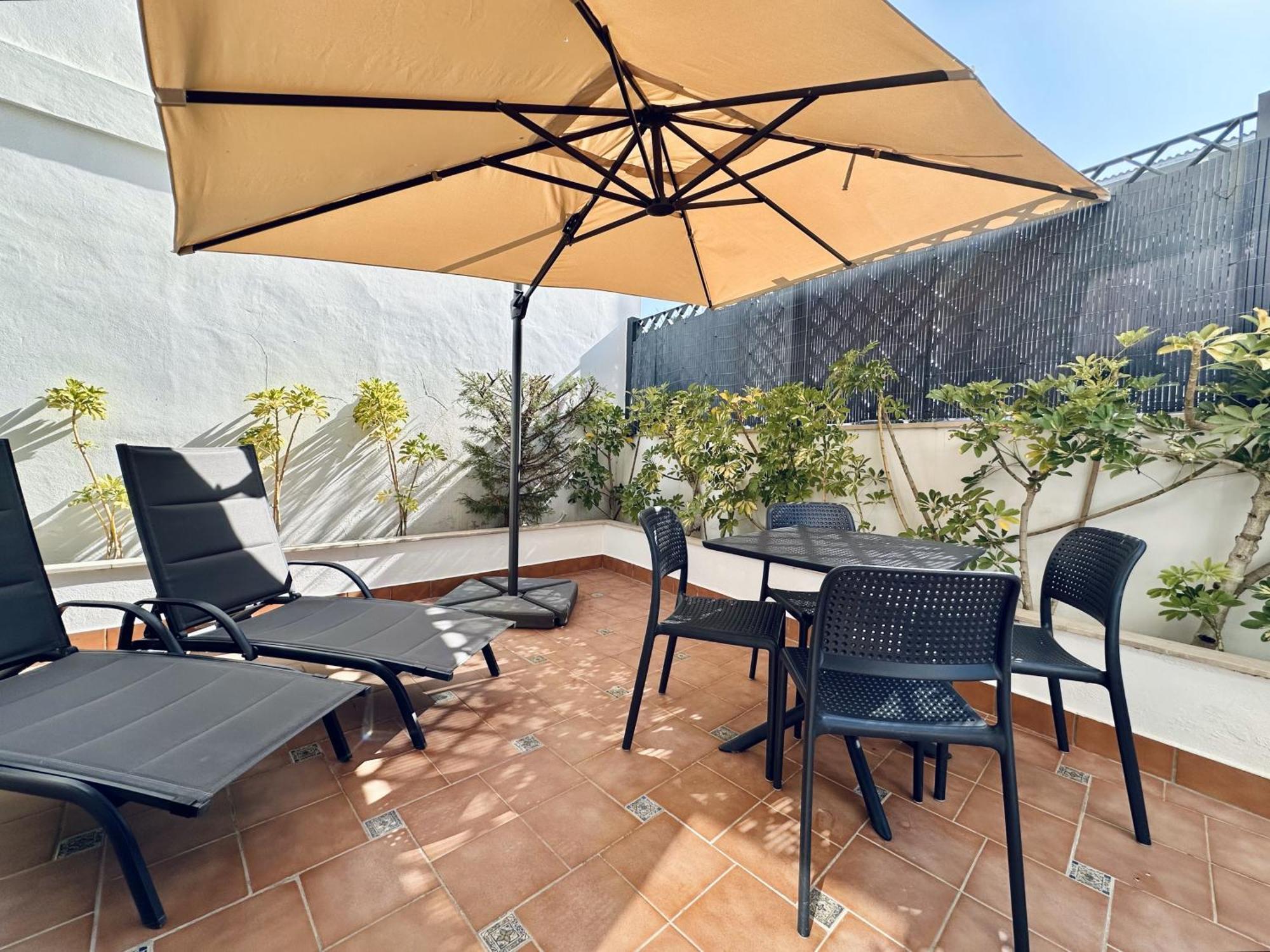 Apartamento de 1 dormitorio con patio